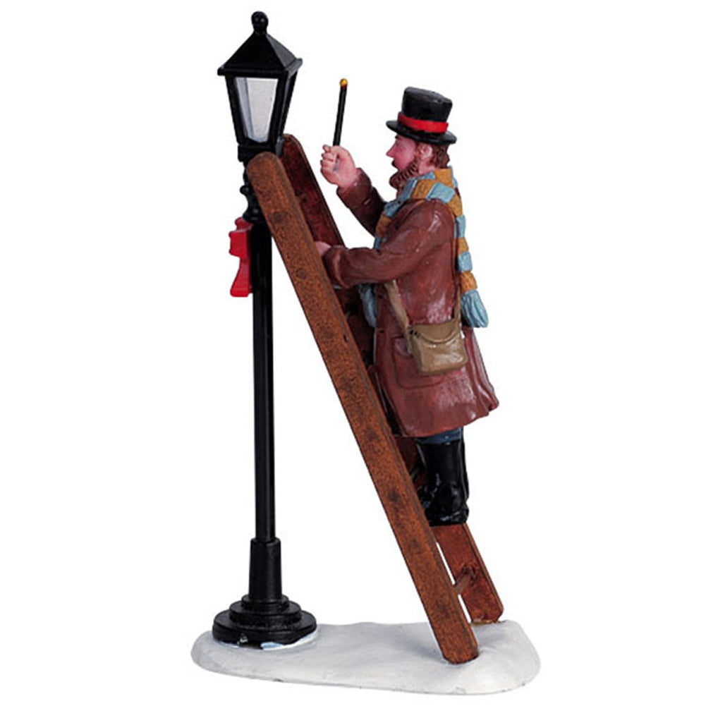 Lamplighter Caddington Village Lemax Cod 62327 1