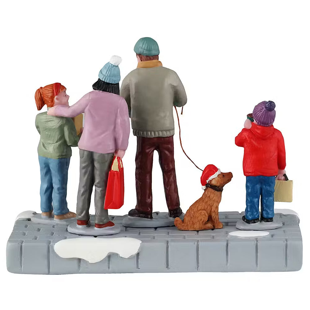 Cake Shopping Caddington Village Lemax Cod 43726 4