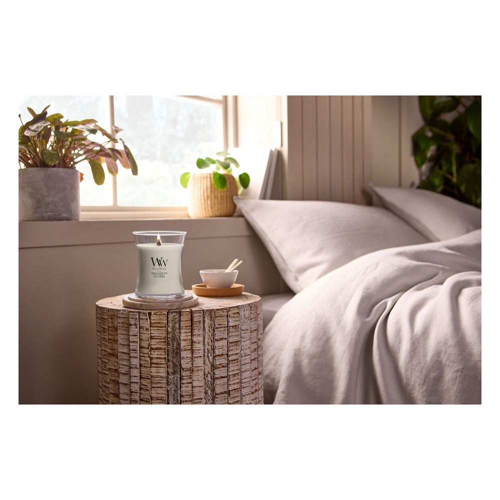 Candela Media WoodWick Tonka & Almond Milk 2