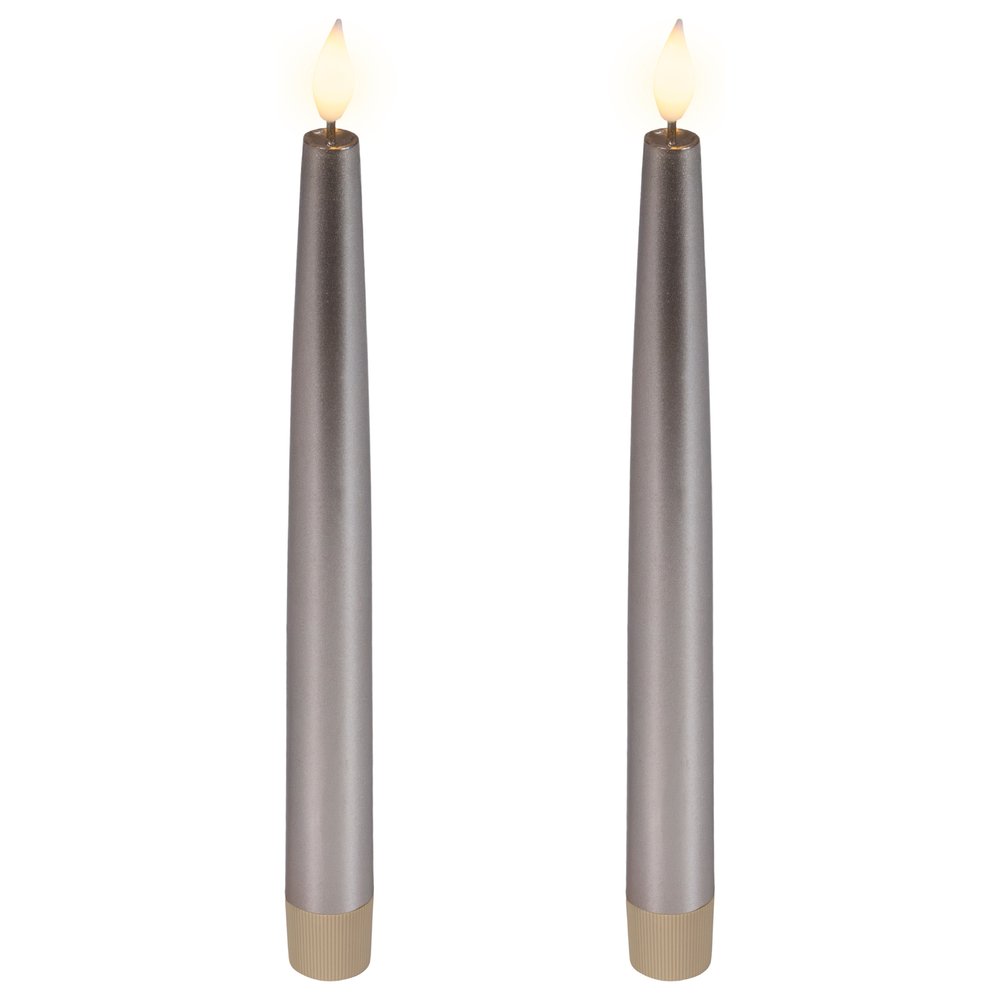 Candela LED conica argento con glitter, effetto fiamma, D.2,2xH.24,5cm 1