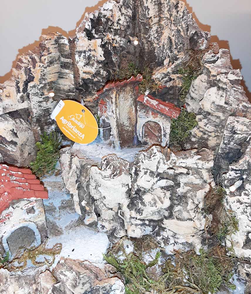 Presepe in legno e sughero illuminato 31x40xh35cm 3