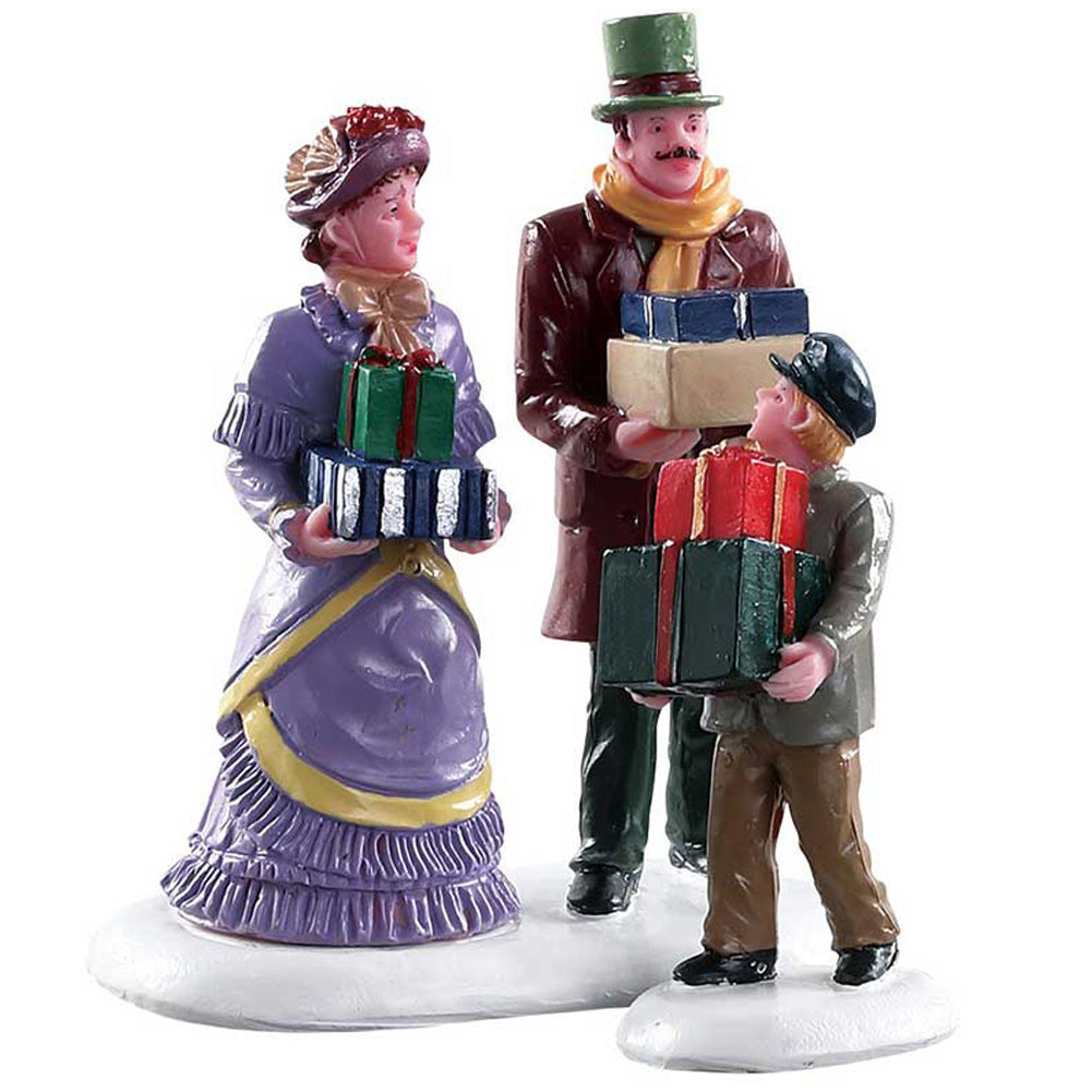 Walking family set of 2 Caddington Village Lemax Cod 82605 1