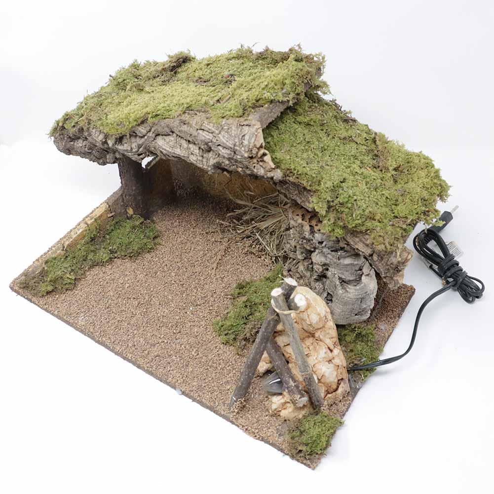 Capanna con fuoco 39x24x24cm 3