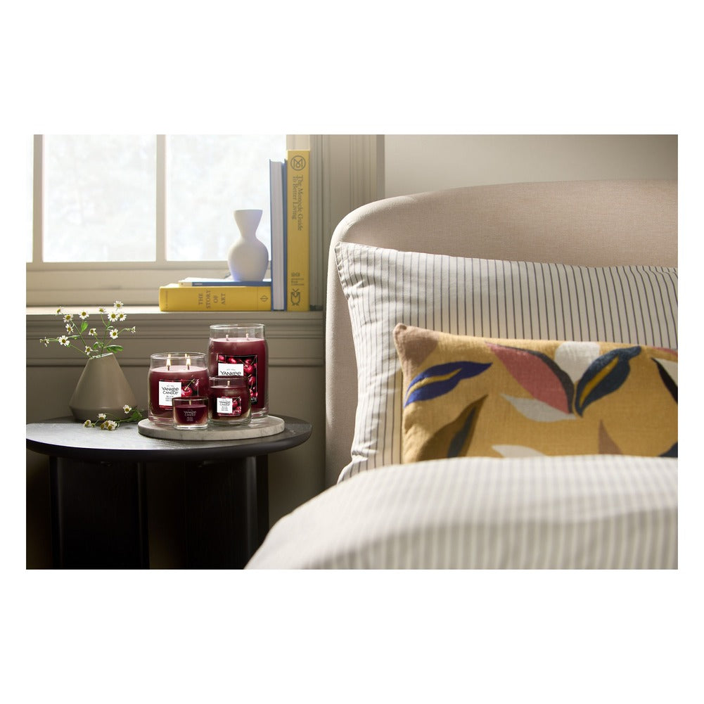 Candela Votiva in Vetro Yankee Candle Signature Black Cherry 3