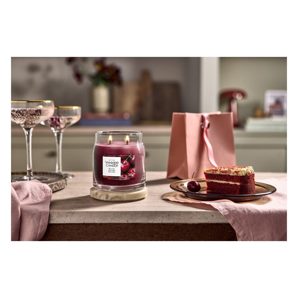Candela Giara Media Yankee Candle Signature Black Cherry 3