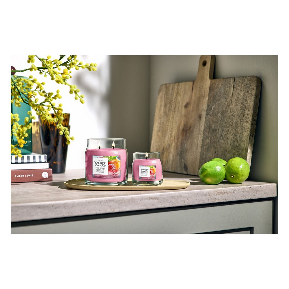 Candela Giara Media Yankee Candle Signature Iced Berry Lemonade 3