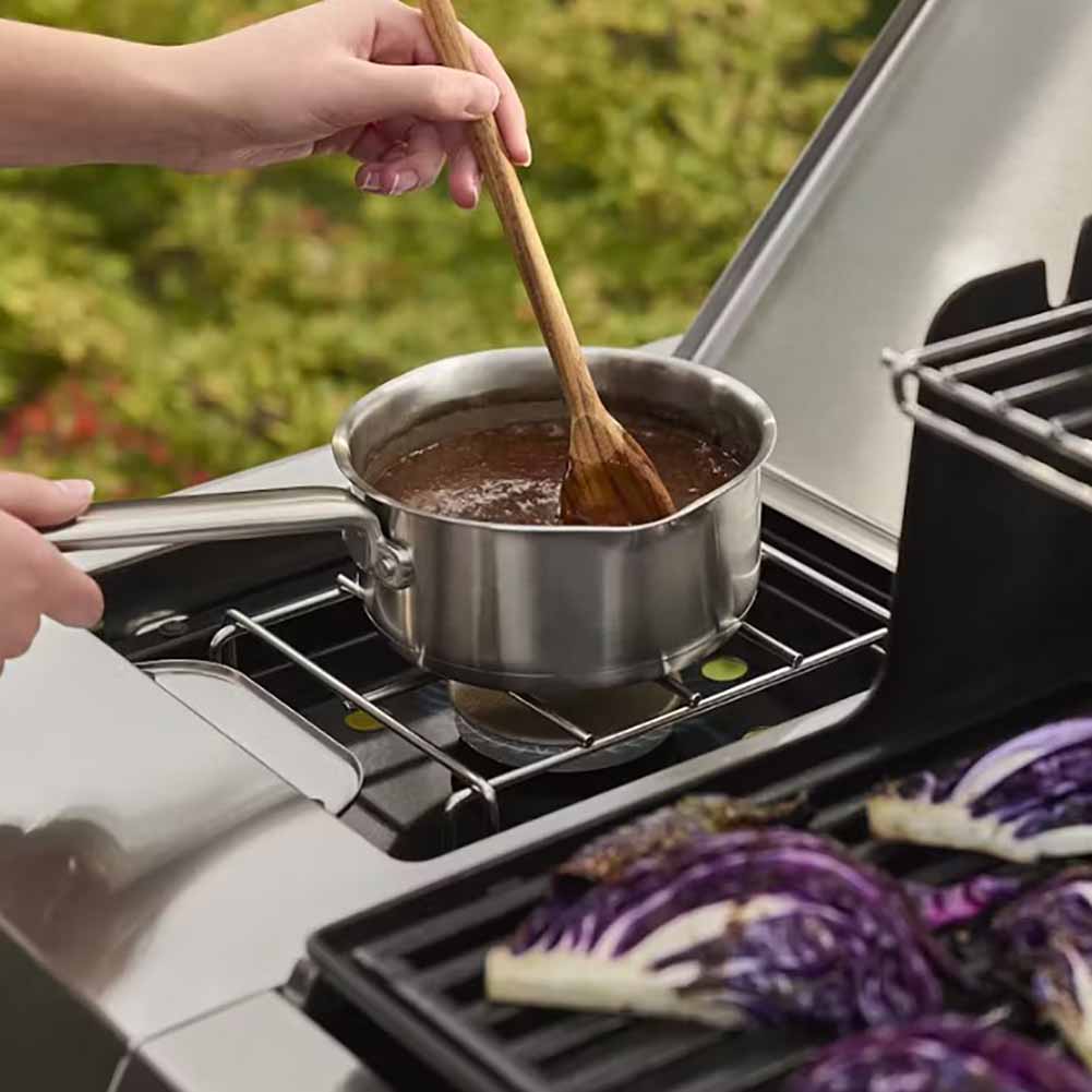 Weber Genesis SP-335W Barbecue a gas 3 bruciatori con Sear Zone Boost e copertura Weber Premium 5