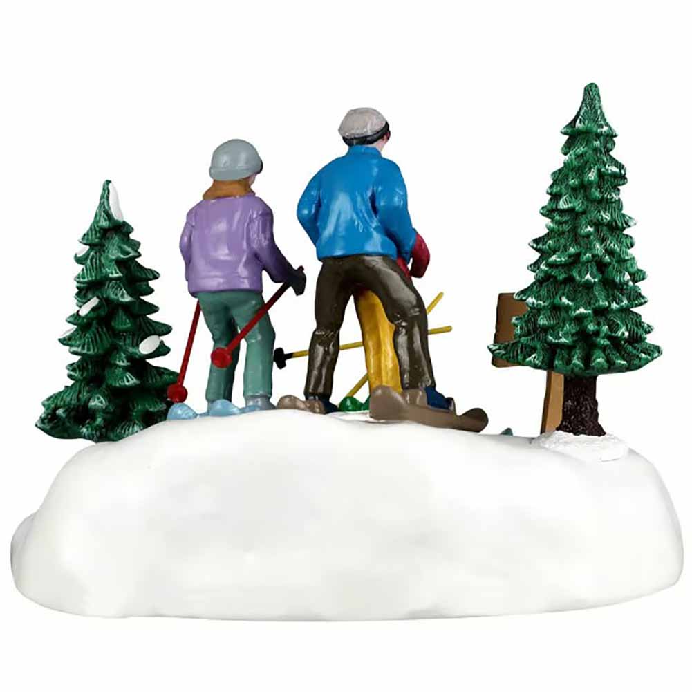 Family Ski Day Vail Village Lemax Cod 63822 4