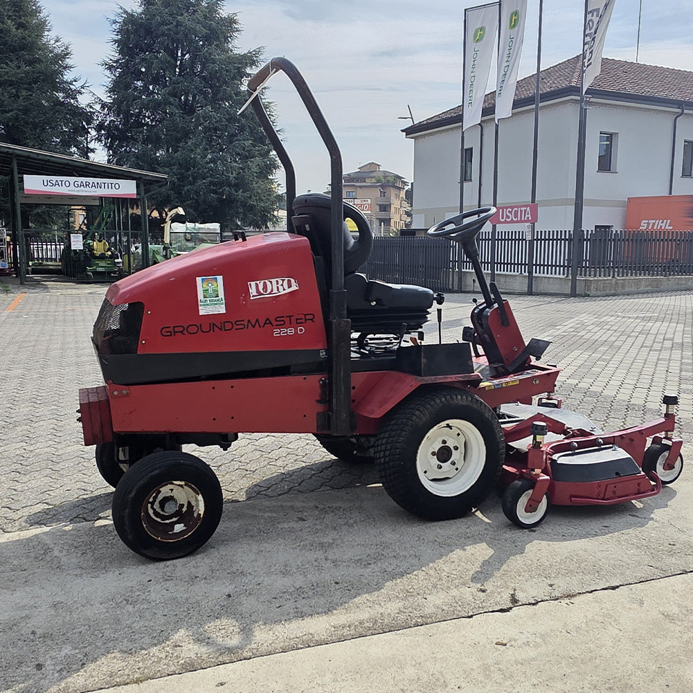 Trattorino Toro Groundmaster 228D