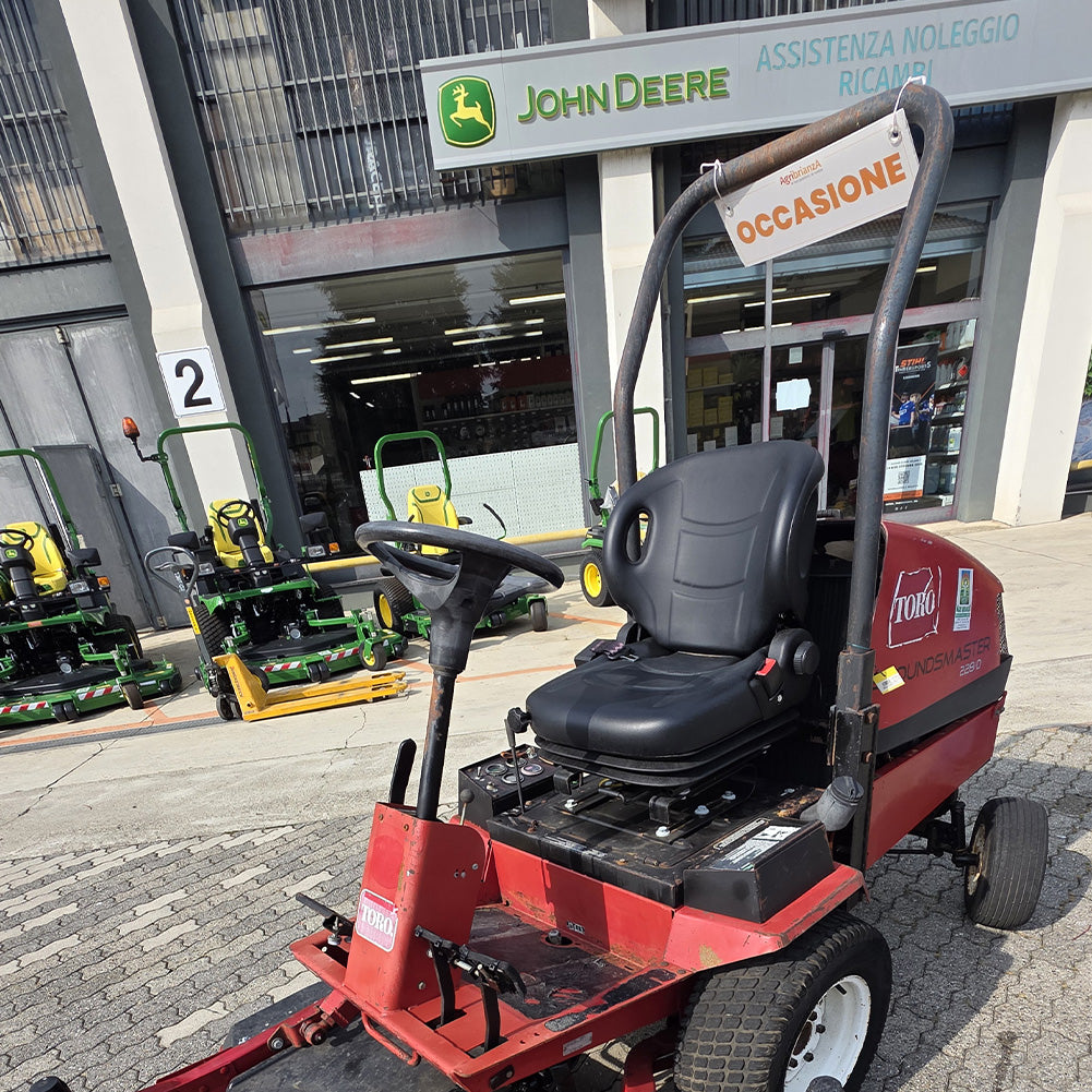 Trattorino Toro Groundmaster 228D 6